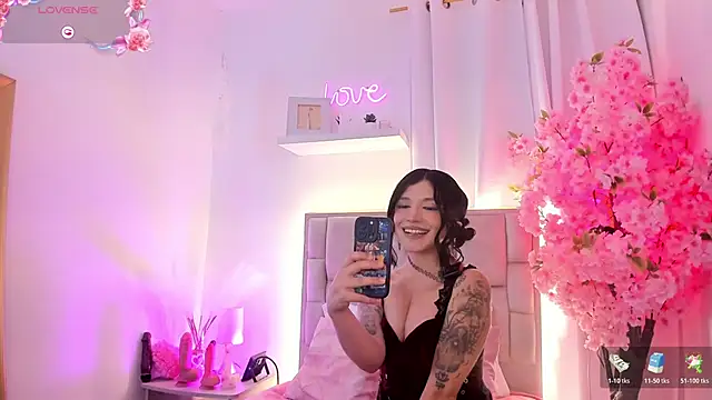 Živá chatovací místnost Isis_waifu_