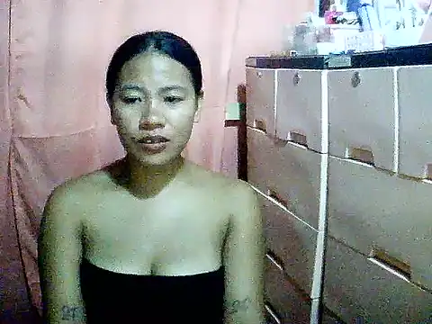 spicy2000_'s Live Chat Room