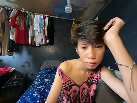 dirty_maryyy's Live Chat Room