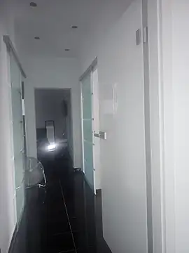 GymMoniMilf Live chatroom