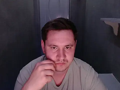 Seks show uživo modela Max_Marlyn na kameri