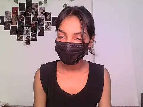 Živá chatovací místnost KAJALKUMARIORG