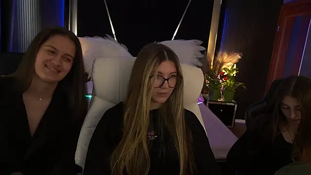 חדר צ'אט בשידור חי של Talia_Blakwood