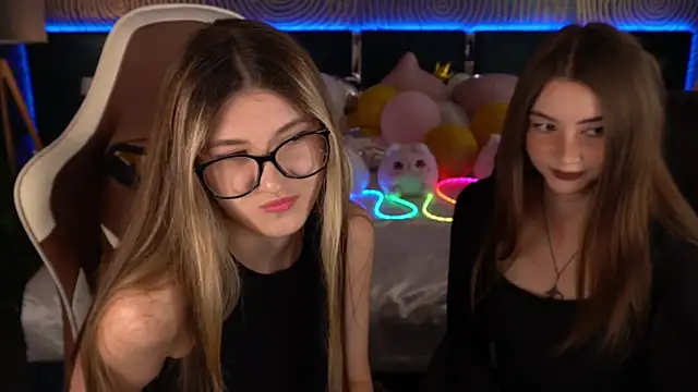 Živá kamerová sex show Dark_Brii