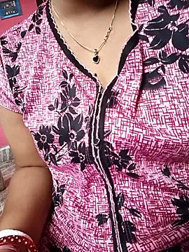 itz_sima34 Adlı Modelin Canlı Sohbet Odası