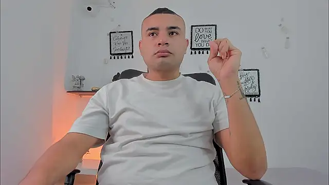 DamianBlazze – live sex-cam-show