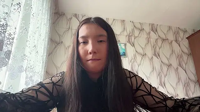 Aliceqteqte's Live Chat Room