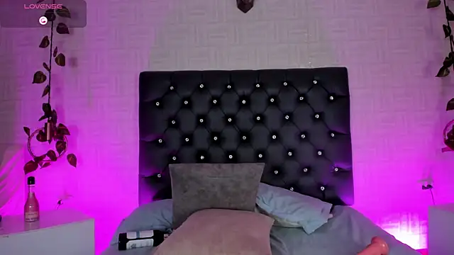 חדר צ'אט בשידור חי של Keyla_Love