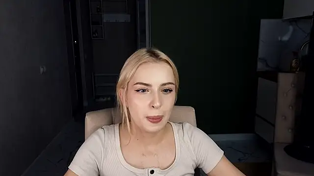 fruktozzkaa Live Chatraum