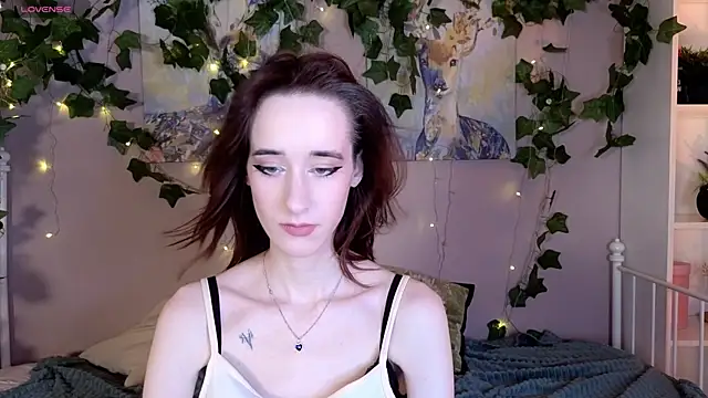 LolaWhitmore লাইভ চ্যাট রুম