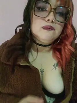 غرفة دردشة curvy_latina المباشرة