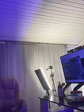 LilMoon_ чат на живо