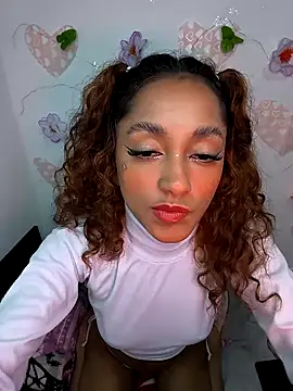 Sala de chat en directo de Elii_petit1