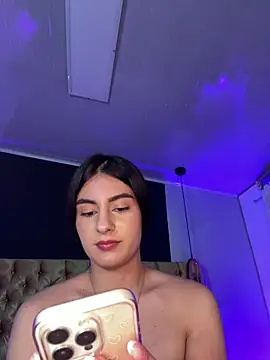 Aitana06 Adlı Modelin Canlı Sohbet Odası