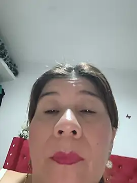 Sala de chat ao vivo de Naught-Milf