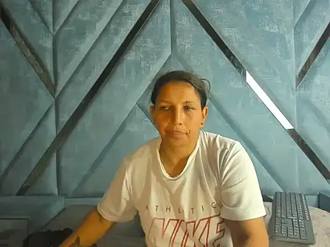 Danna_Sg's Live Chat Room