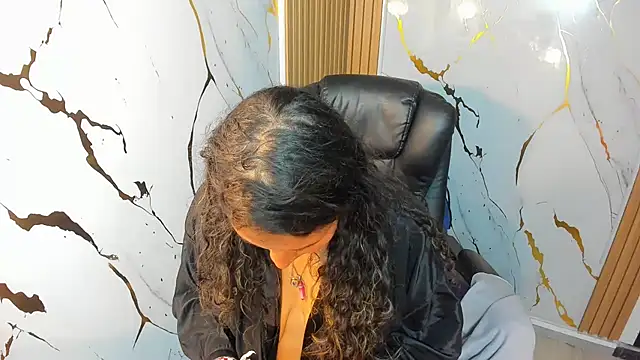 Danna_Sg Live Chatraum