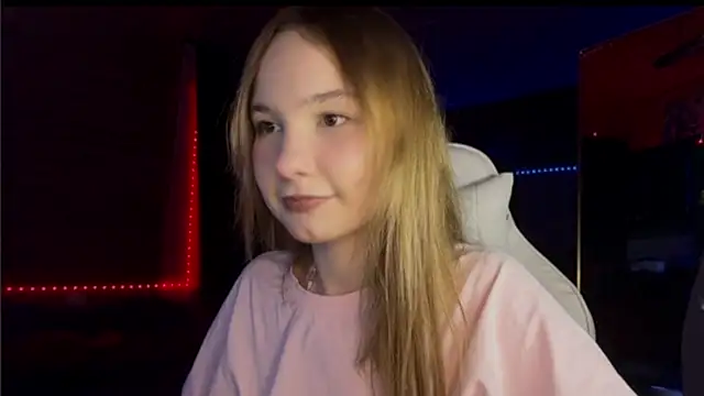 LeyaVoss – Naživo XXX chat