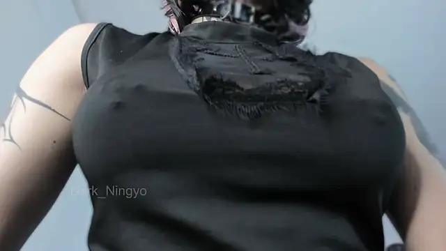 Dark_ningyo1のライブチャットルーム