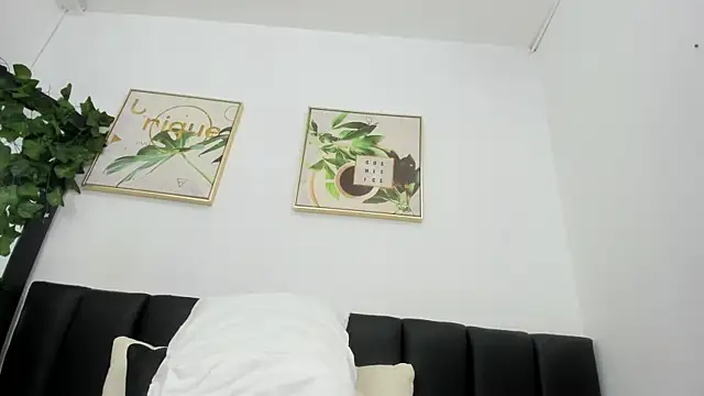 ห้องแชทสดของ MonicaSaenz0