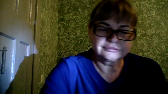 Empress211's Live Chat Room