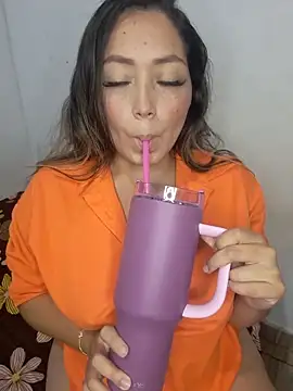 Chat ao vivo de Heidy-cute