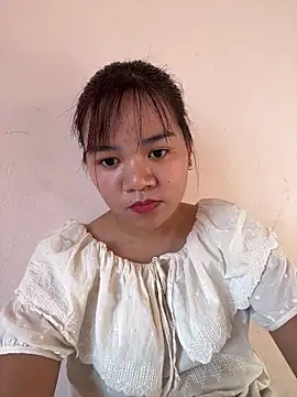 Ari_baby9's Live Chat Room
