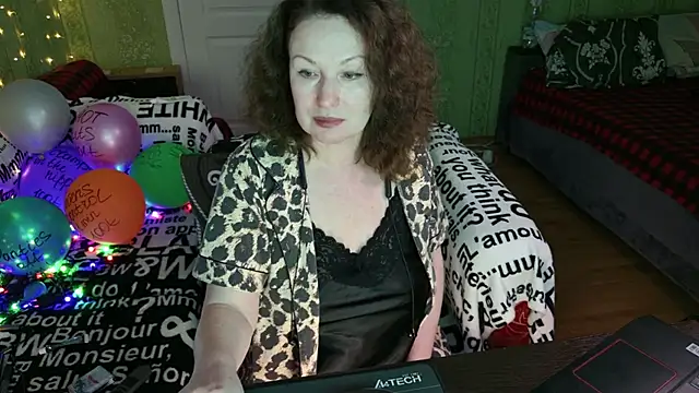 MarleneDietrich's Live Chat Room