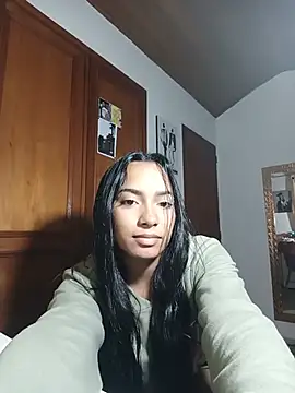 Leilaplus0s live-chat rom