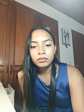 Leilaplus0s' Live Chat Room
