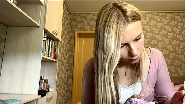 RalliedAckee – live chatrum