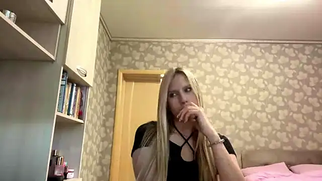 RalliedAckee Cameră chat live