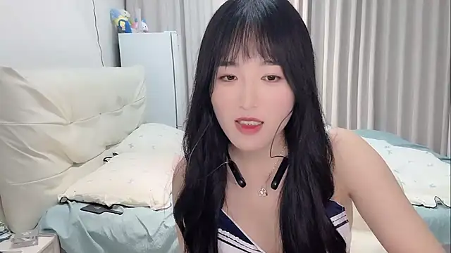 Chat soba uživo modela chunchun_2026