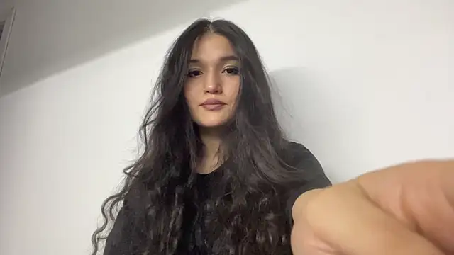 חדר צ'אט בשידור חי של LisetteParajon