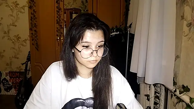 Adilily чат на живо