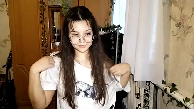 Adilily Cameră chat live