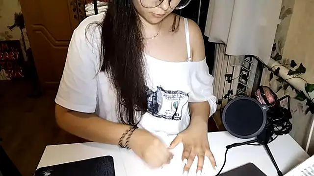 Sala de chat en directo de Adilily