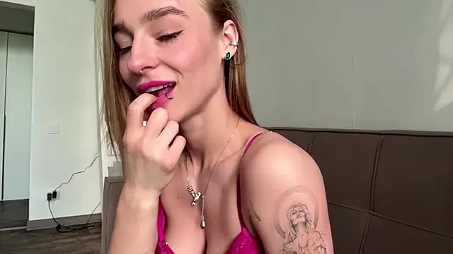 amilia-sexygirlのライブチャットルーム
