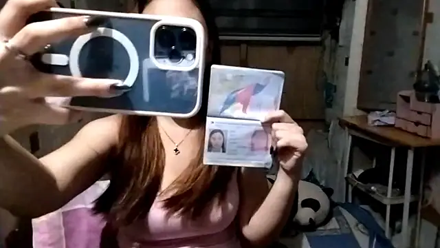 Sala de chat en directo de MatildaJanik