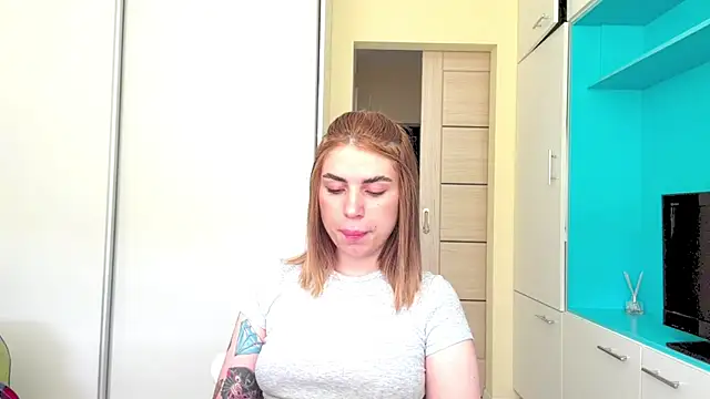 CasseyParnes Cameră chat live