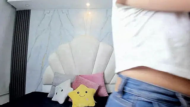 Miiarouse__n Live chat-huone
