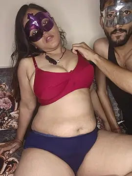 Chat soba uživo modela Curvy_Sakhi