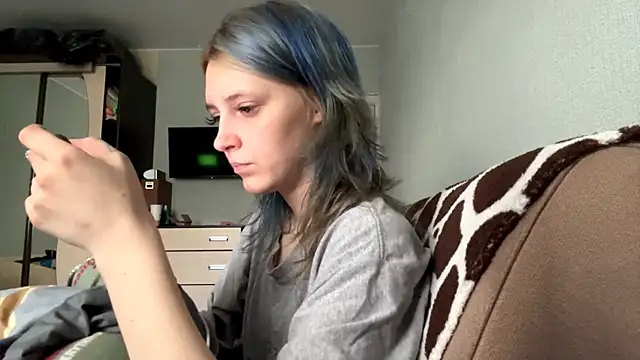 AntoinetteCrispell Adlı Modelin Canlı Sohbet Odası