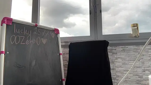 AntoinetteCrispell Live Chatraum