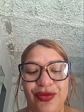 leonorq Live Chatraum