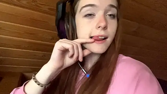 MariaLake's Live Chat Room