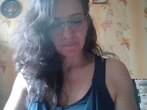 Miss_Heliena Adlı Modelin Canlı Sohbet Odası