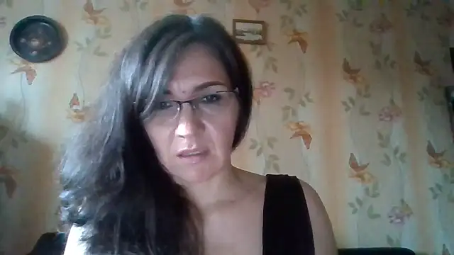 Miss_Heliena Adlı Modelin Canlı Sohbet Odası