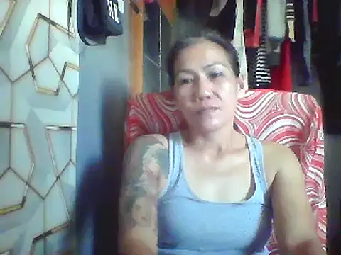 pinayheartakern Live chat-huone