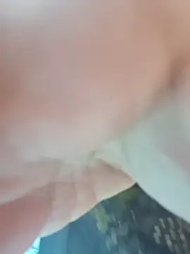 Linda_Minda Adlı Modelin Canlı Sohbet Odası